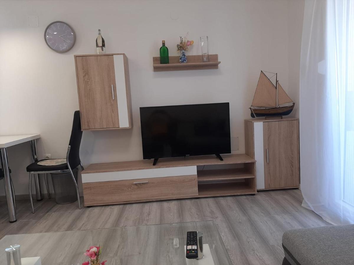 H&F Apartmani Vir Extérieur photo