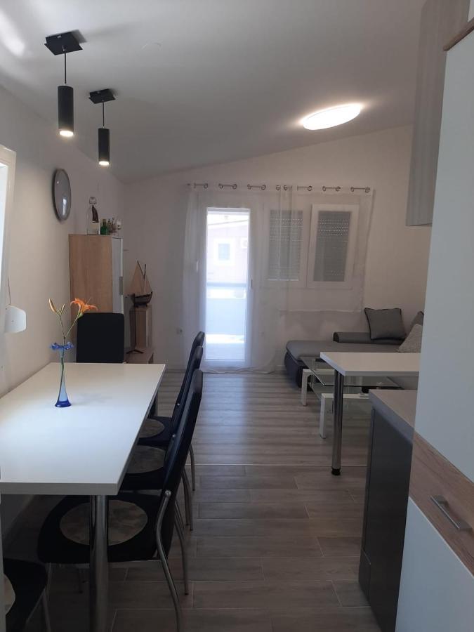 H&F Apartmani Vir Extérieur photo