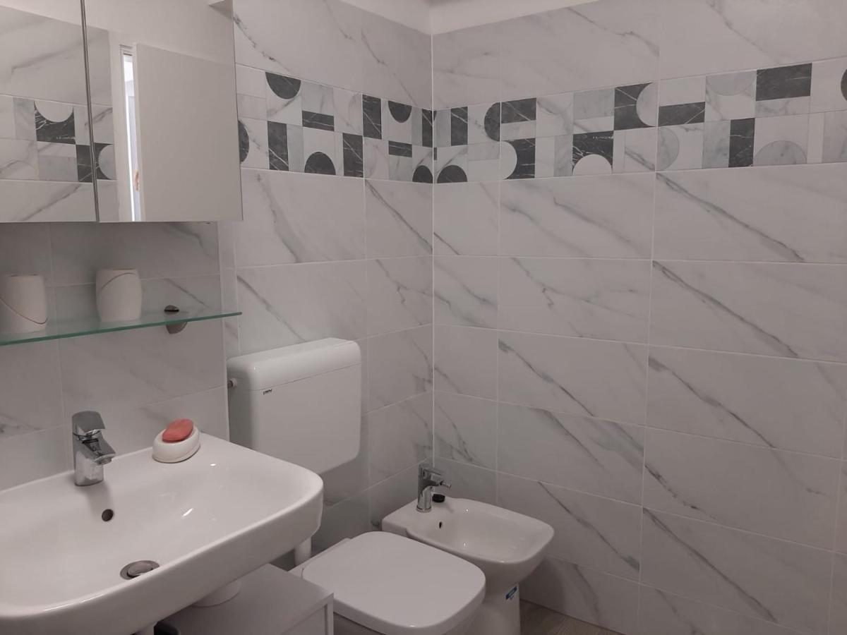 H&F Apartmani Vir Extérieur photo